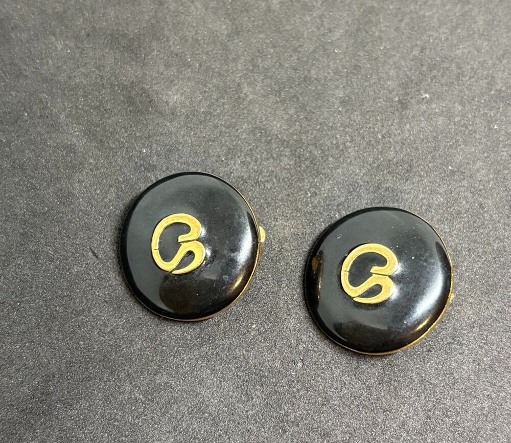 Vintage ST JOHN GOLD BLACK ENAMEL LOGO RUNWAY CLIP On Round EARRINGS